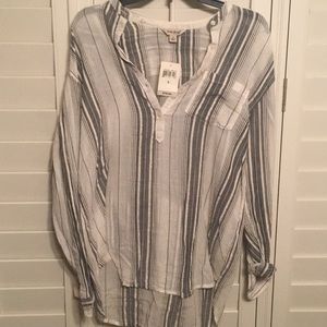 Lucky Brand top